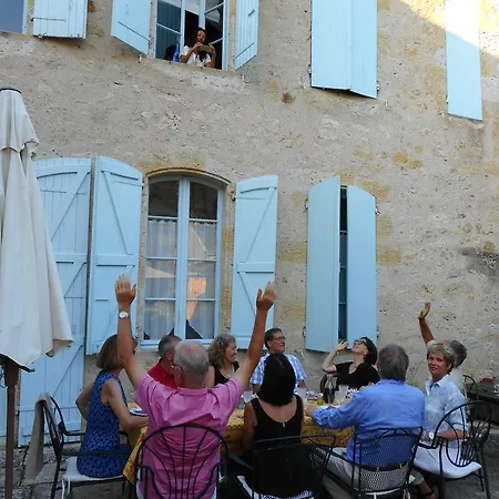 Couette-café La Lumiane Saint-Puy
